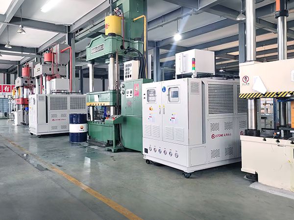 冷熱一體機(jī)使用壽命一般多久？